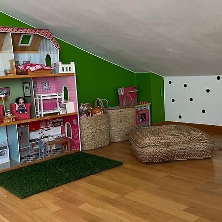 Apartamento Ático de diseño con terraza en el centro de Olot Exterior foto