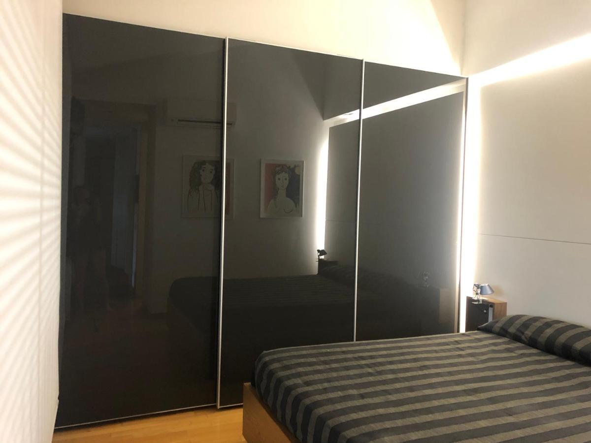 Apartamento Ático de diseño con terraza en el centro de Olot Exterior foto