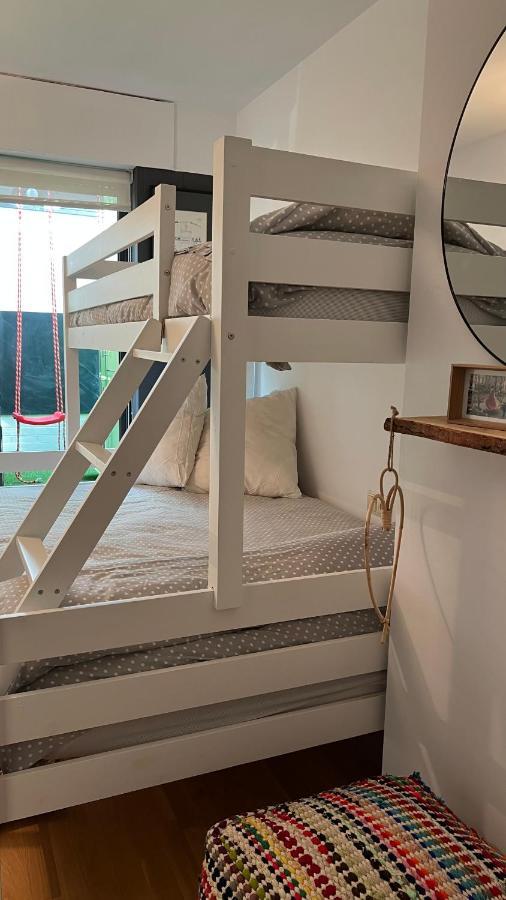 Apartamento Ático de diseño con terraza en el centro de Olot Exterior foto