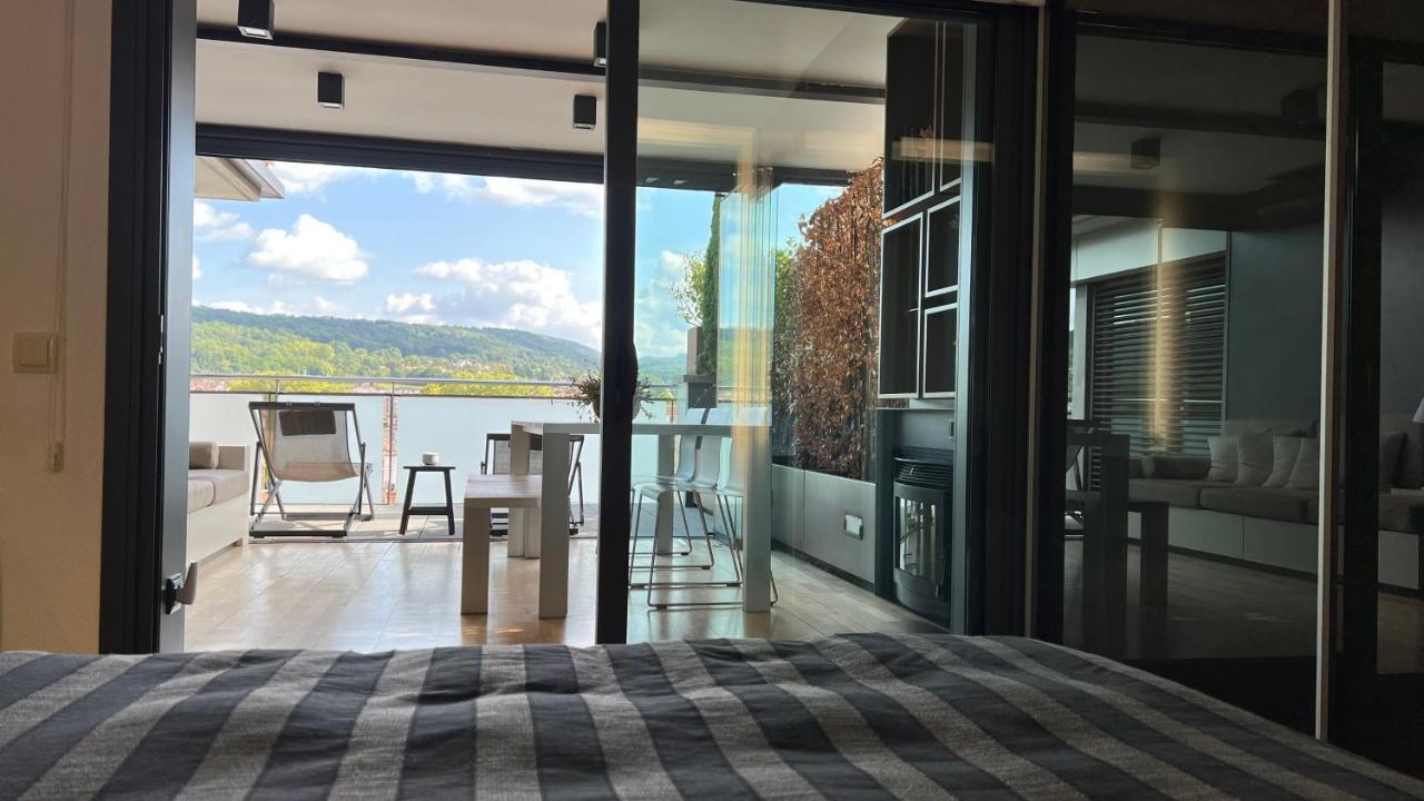 Apartamento Ático de diseño con terraza en el centro de Olot Exterior foto